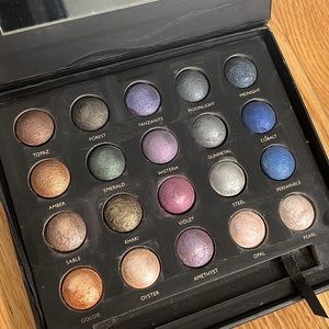 Laura Geller - 20 Shades Of Baked Palette